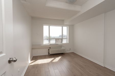 333 Sidney Belsey Cres. - Photo 5