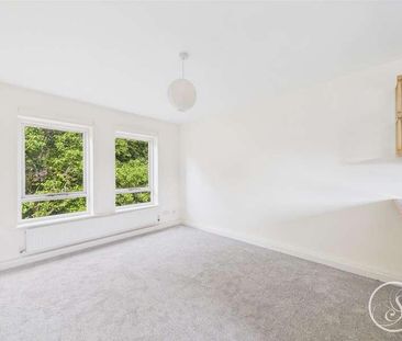 Sholebroke Avenue, Potternewton, Leeds, LS7 - Photo 2