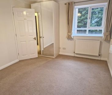 2 bedroom ground floor flat to rent - Photo 5