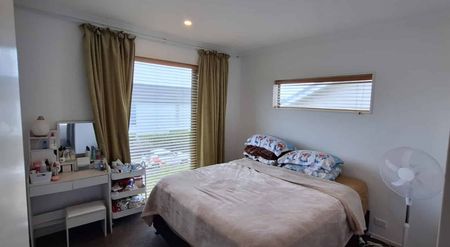 Lovely Townhouse in the Great Hobsonville Community - Photo 3