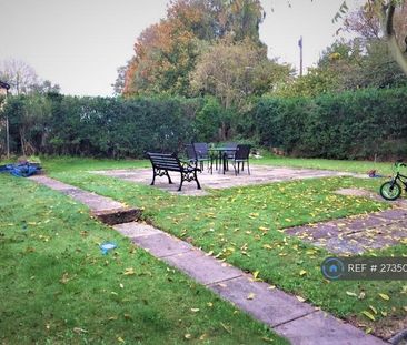 3 bedroom semi-detached house to rent - Photo 6