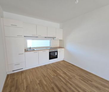 ERSTBEZUG: geförderte 2 Zimmer-Wohnung mit großem Balkon in zentral... - Photo 4