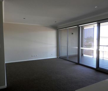 Coming Soon!!! Modern Apartment in the Heart of East Vic Park - Photo 2