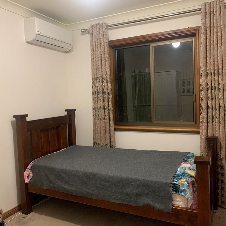 3-bedroom shared house / townhouse, Macpherson street - Photo 1