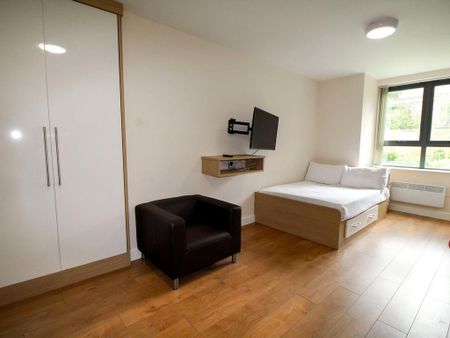 Studio to rent - Photo 2