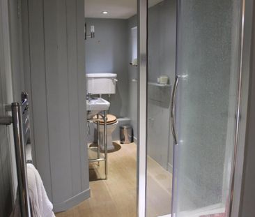 3 bedroom semi-detached house to rent - Photo 6