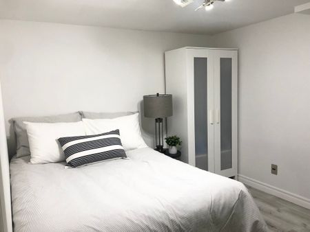 For Lease - 38 Wishing Well Drive Unit# C, Toronto, Ontario - Photo 2