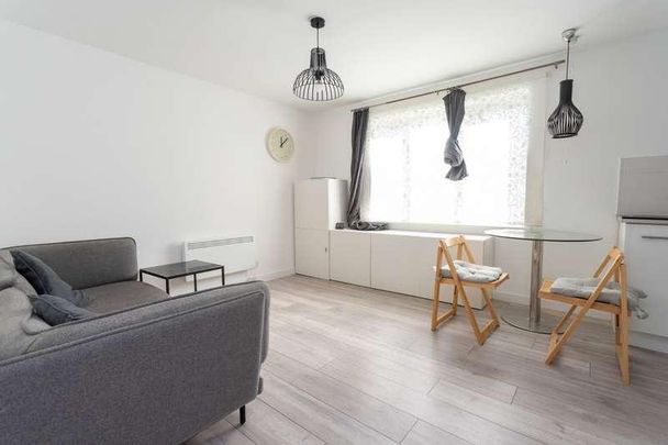 Turner Court, Albion Street, London, SE16 - Photo 1