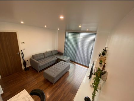 1 Bed Flat, Burgoyne House, TW8 - Photo 3