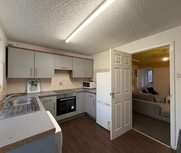 2 bedroom terraced house to rent - Photo 6