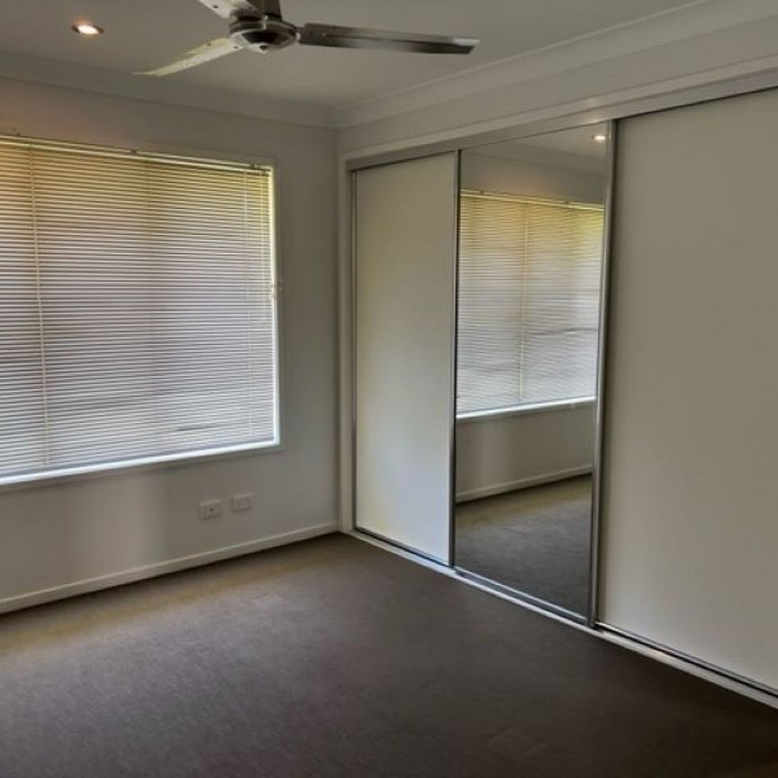 Neat and Tidy 4 Bedroom Home Close to Everything&excl; - Photo 1