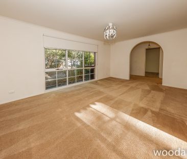 Spacious Family Home - Photo 3