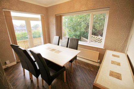 4 bedroom semi-detached house to rent - Photo 3