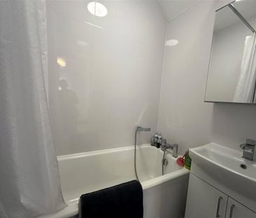 1 bedroom penthouse to rent - Photo 1