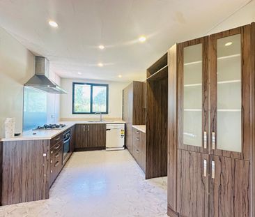 3 Bedroom house in Henderson - Photo 5
