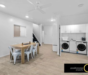 Very Large Partially Furnished Air Conditioned Studio - Photo 6