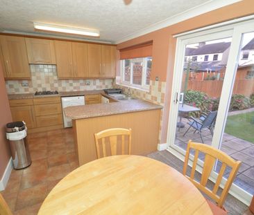 4 Bed Terraced House, Ashburton Avenue, IG3 - Photo 1