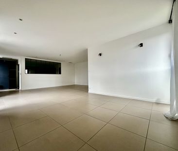 Location Appartement 5 pièces 119m² CADOURS 31480 - Photo 2