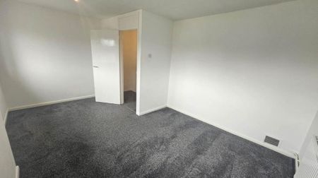 2 bedroom maisonette to rent - Photo 3