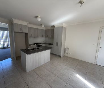 Neat 3 Bedroom Home!! - Photo 1