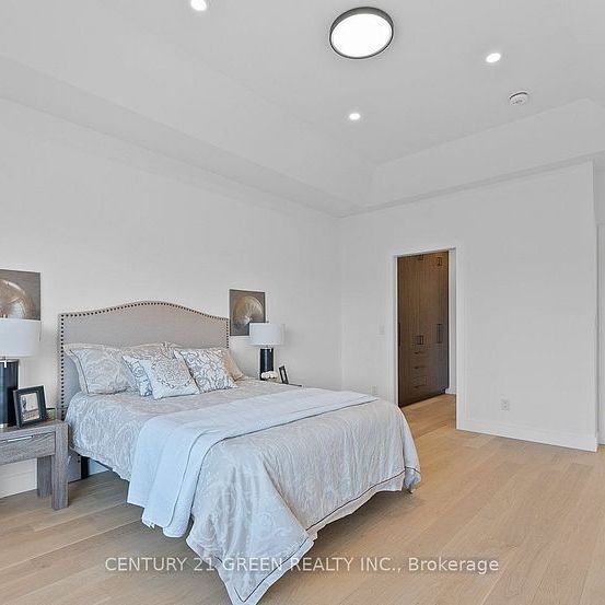 For Lease - 67 Bexhill Avenue Unit# Main & 2nd Floor, Toronto, Ontario - Photo 1