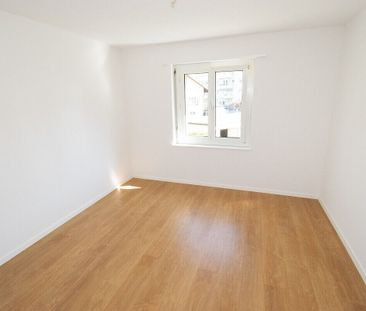 Spacieux appartement de 4.5 pièces au rez-de-chaussée - Photo 6