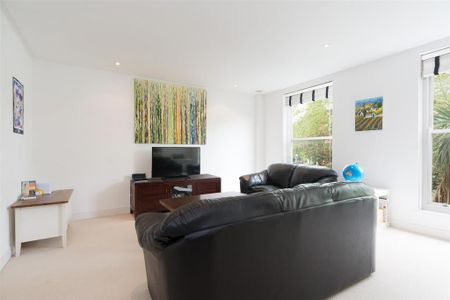 6 bedroom house to rent - Photo 2