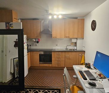 1 Bed Flat, Queen Marys House, SW15 - Photo 4