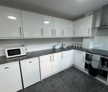 1 bedroom in a house share to rent - Photo 5