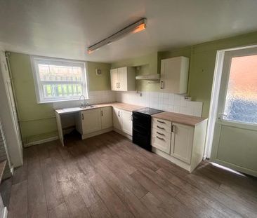 2 bedroom maisonette to rent - Photo 5