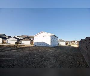 4 Bed 3 Bath Upper Suite Dbl Garage Paisley SW Edmonton - Photo 2