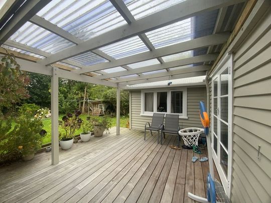 8 Richard Street, Belmont - Photo 1