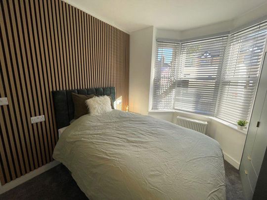 1 bedroom in a house share to rent - Photo 1