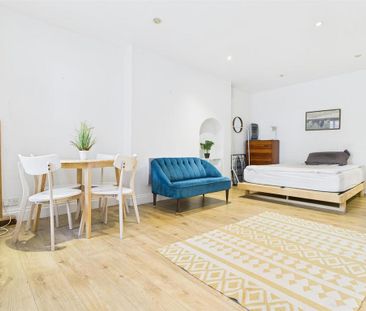 Studio to rent - Photo 2