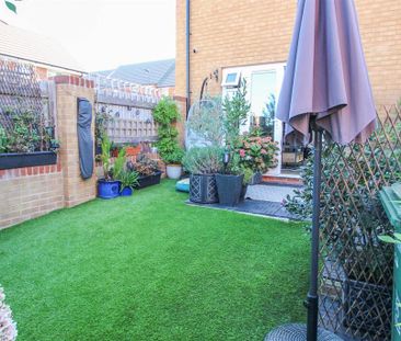 2 bedroom end of terrace house to rent - Photo 6