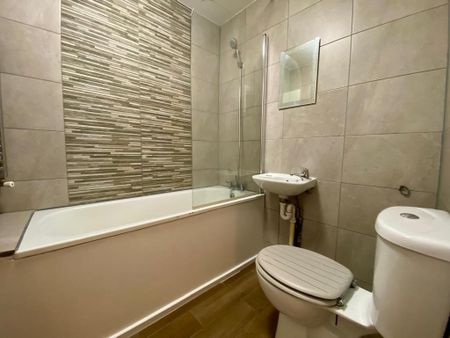 2 bedroom flat to rent - Photo 5