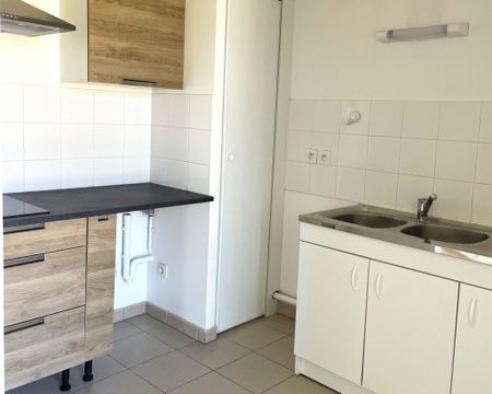 Appartement RUE LANSON - Photo 2