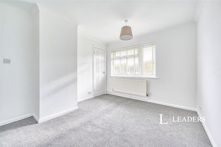 4 bedroom house to rent Stewarts Way, Manuden, Bishop's Stortford, Essex, CM23 - Photo 2