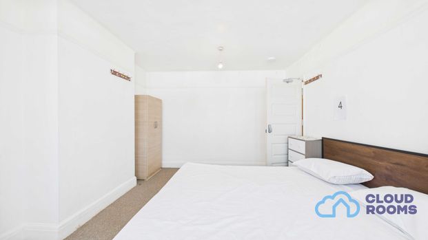 RM4 Melford Avenue | Barking | London | IG11 9HT - Photo 1