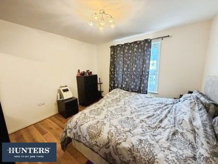2 bedroom Flat To Let - Photo 3