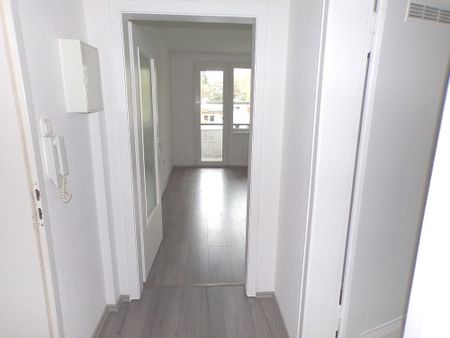 3 Zimmer im Erdgeschoss können bezogen werden - Photo 4