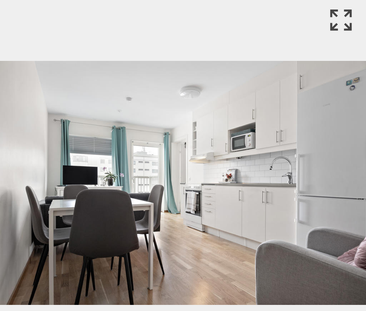 Mjölnergatan, Märsta - Photo 2