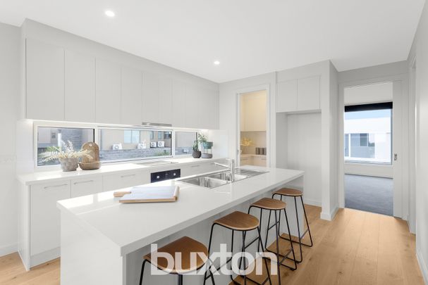 ULTIMATE COASTAL LIVING - Photo 1