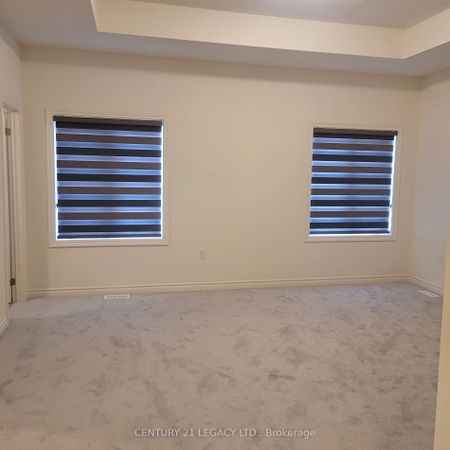 For Lease - 1271 Plymouth Drive, Oshawa, Ontario - Photo 2