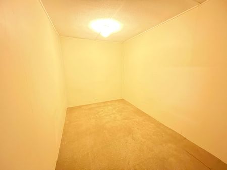 Country Living - Photo 2