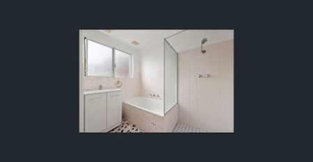 Quiet Complex Living - Photo 3