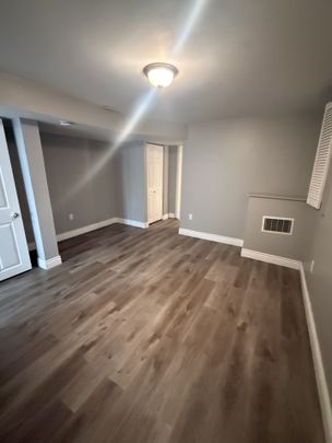 For Lease - 3784 Forest Bluff Crescent Unit# Bsmt, Mississauga, Ontario - Photo 1