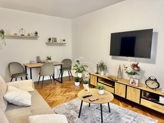 Pronájem bytu 2+1 58 m² - Photo 1