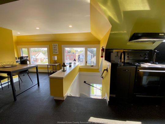 For Lease - 1610 VICTORIA Avenue Unit# UPPER, Windsor, Ontario - Photo 1