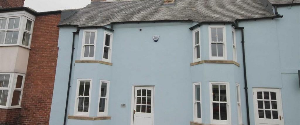 4 bedroom private hall to rent - Photo 1